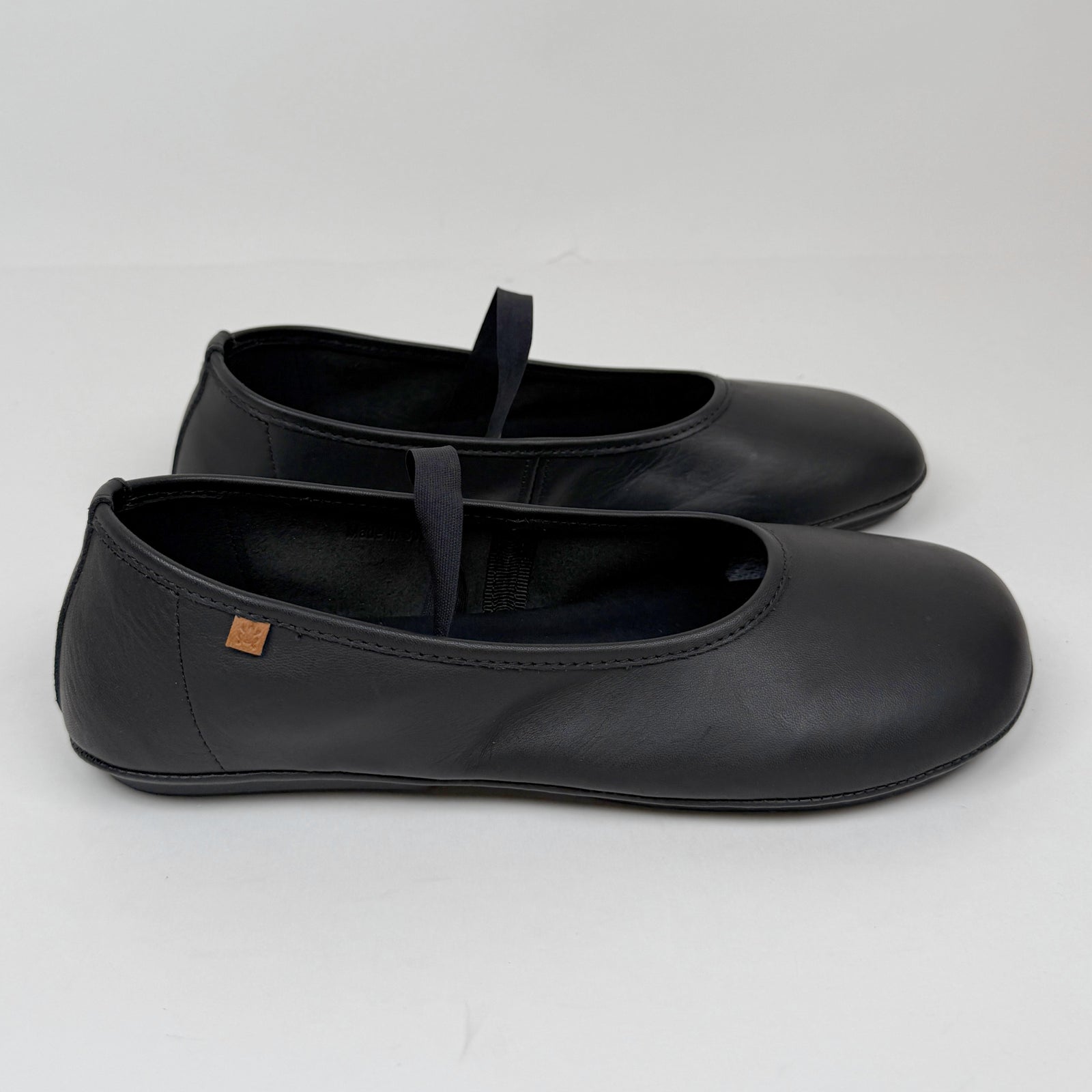 El Naturalista N5820 black last size 39