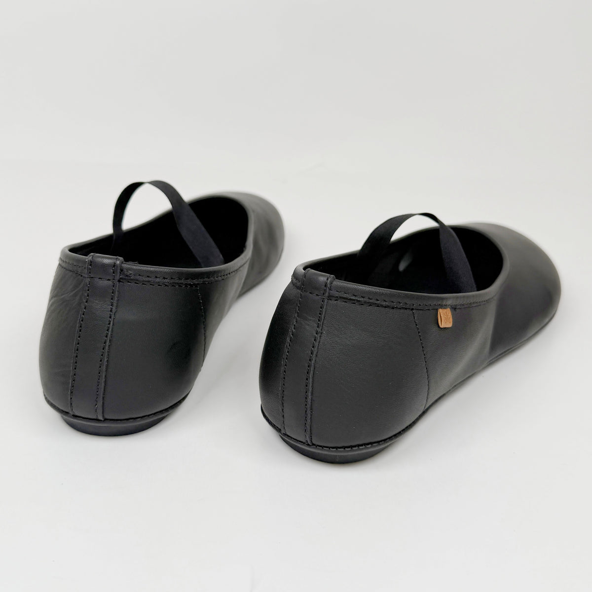 El Naturalista N5820 black size 39 el naturalista