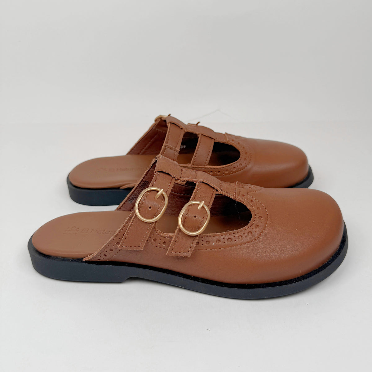 El Naturalista N5870 Cuero