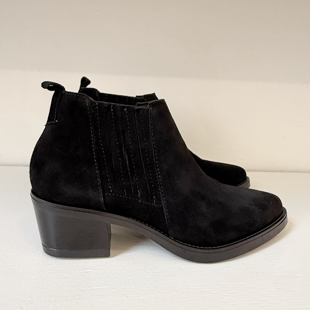 Lucia Viguera 5020 black Lucia Viguera