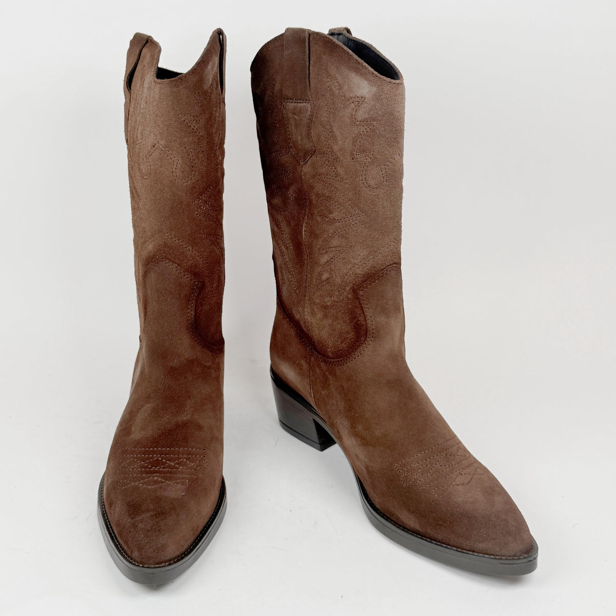 Lucia Viguera 8024 Tests Lucia Viguera