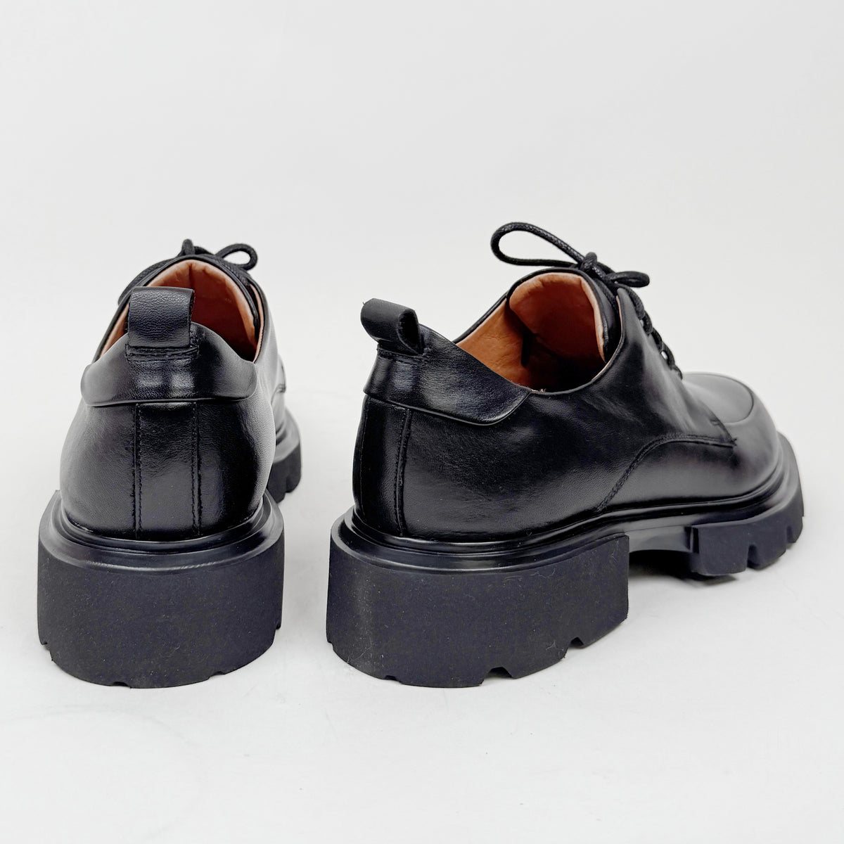 EOS Adair black EOS