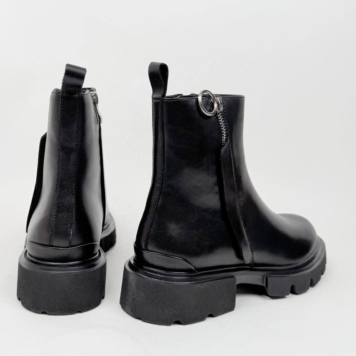 EOS Adela black EOS