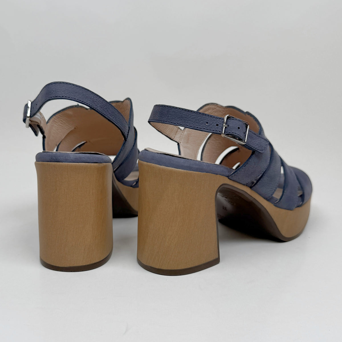 Wonders Alessia nubuck baltic