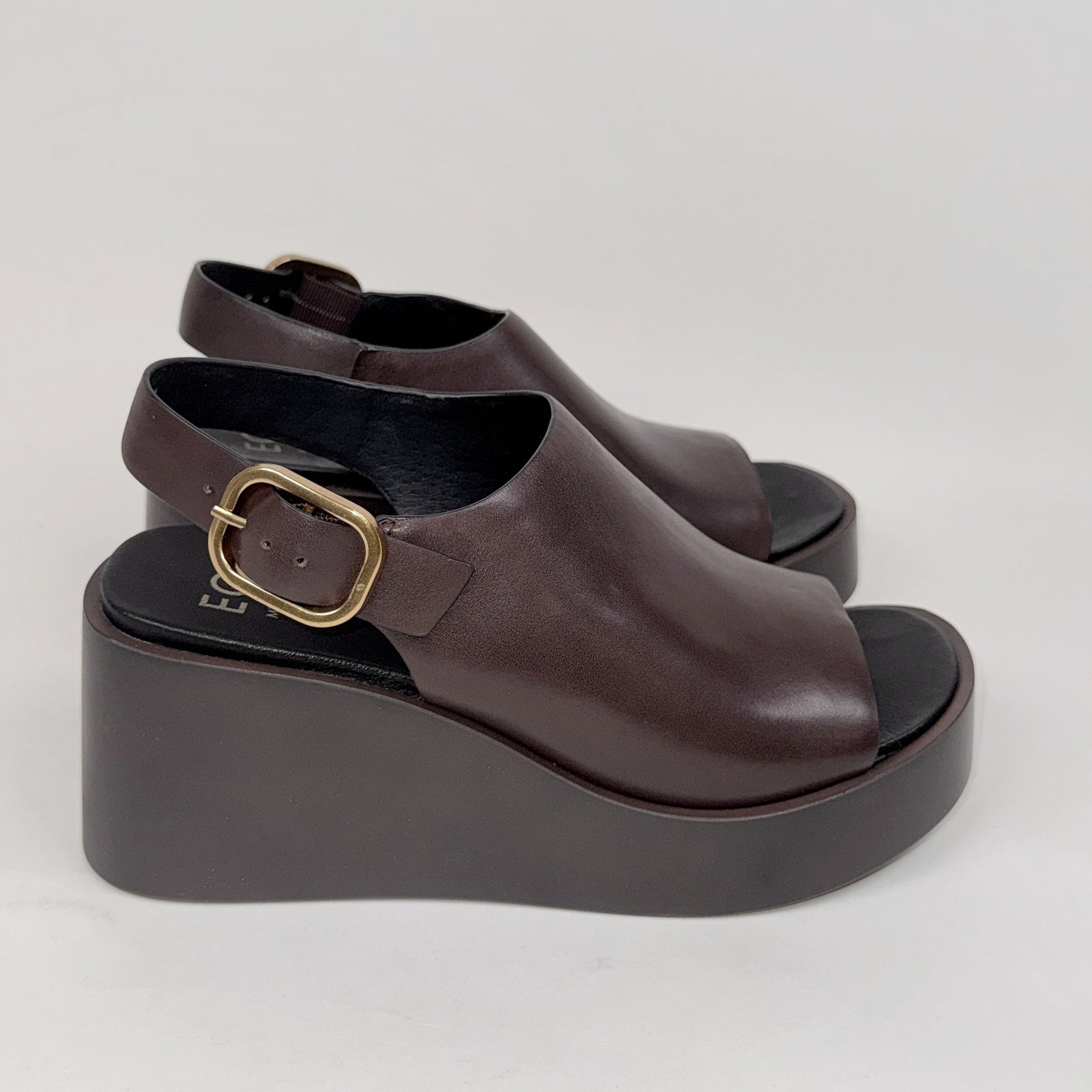 EOS Ariani chestnut EOS