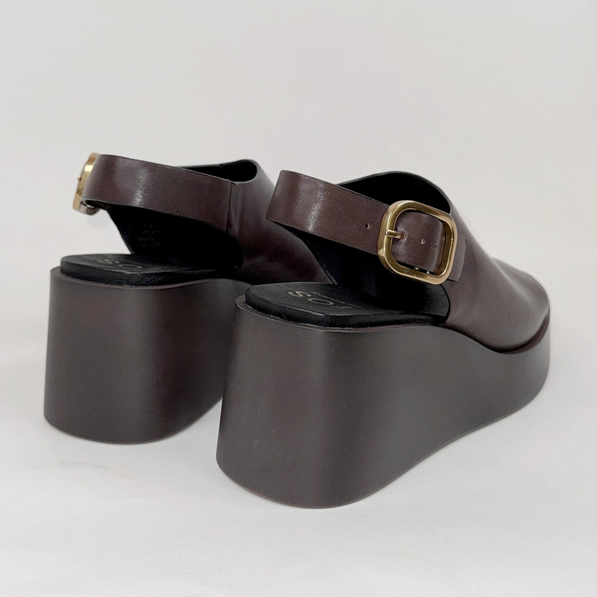 EOS Ariani chestnut EOS