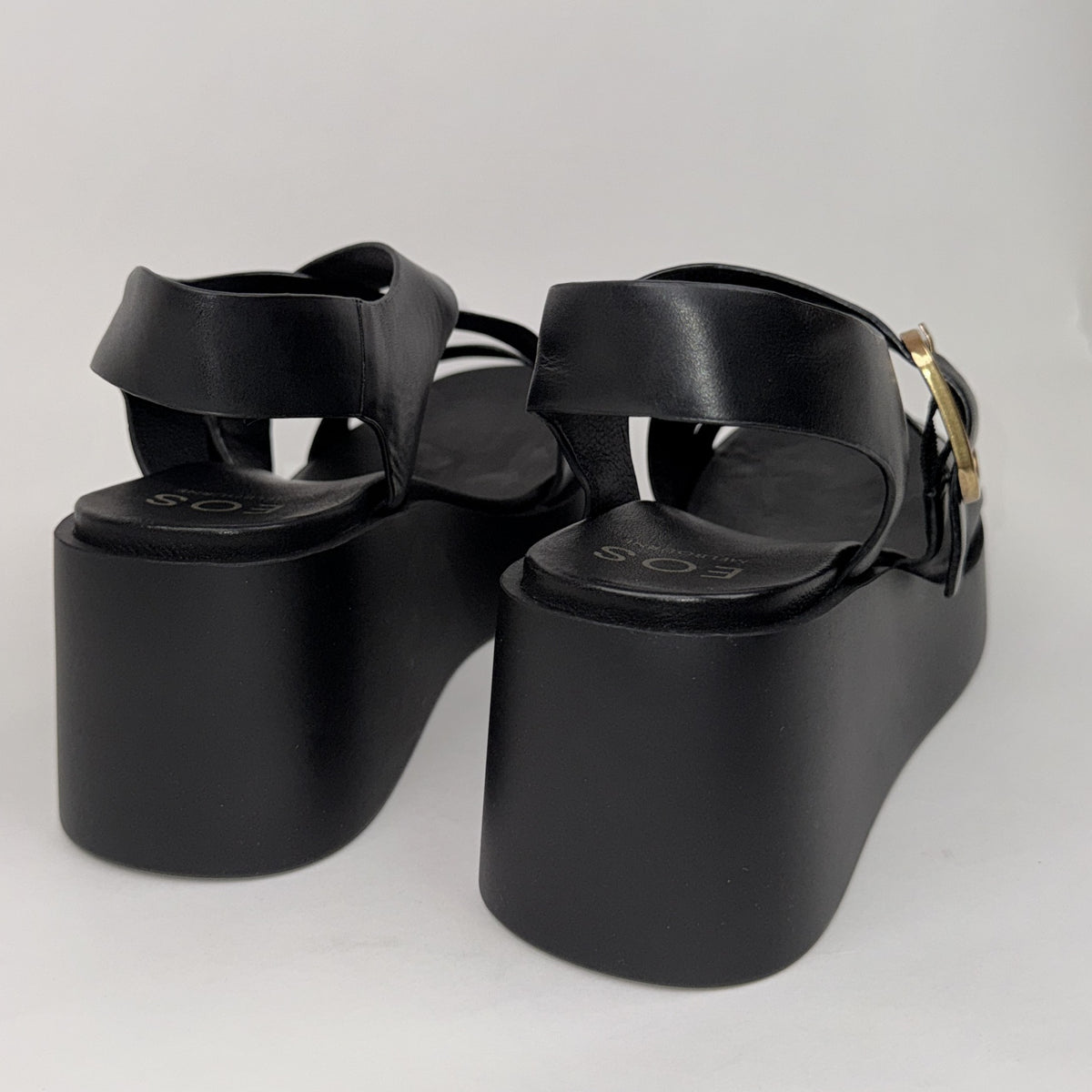 EOS Aranis black EOS