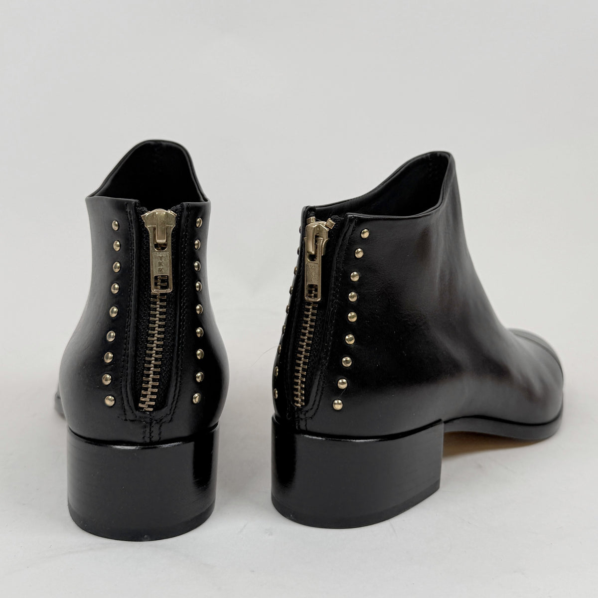 Beau Coops BN LZOSS black parma round heel Beau Coops