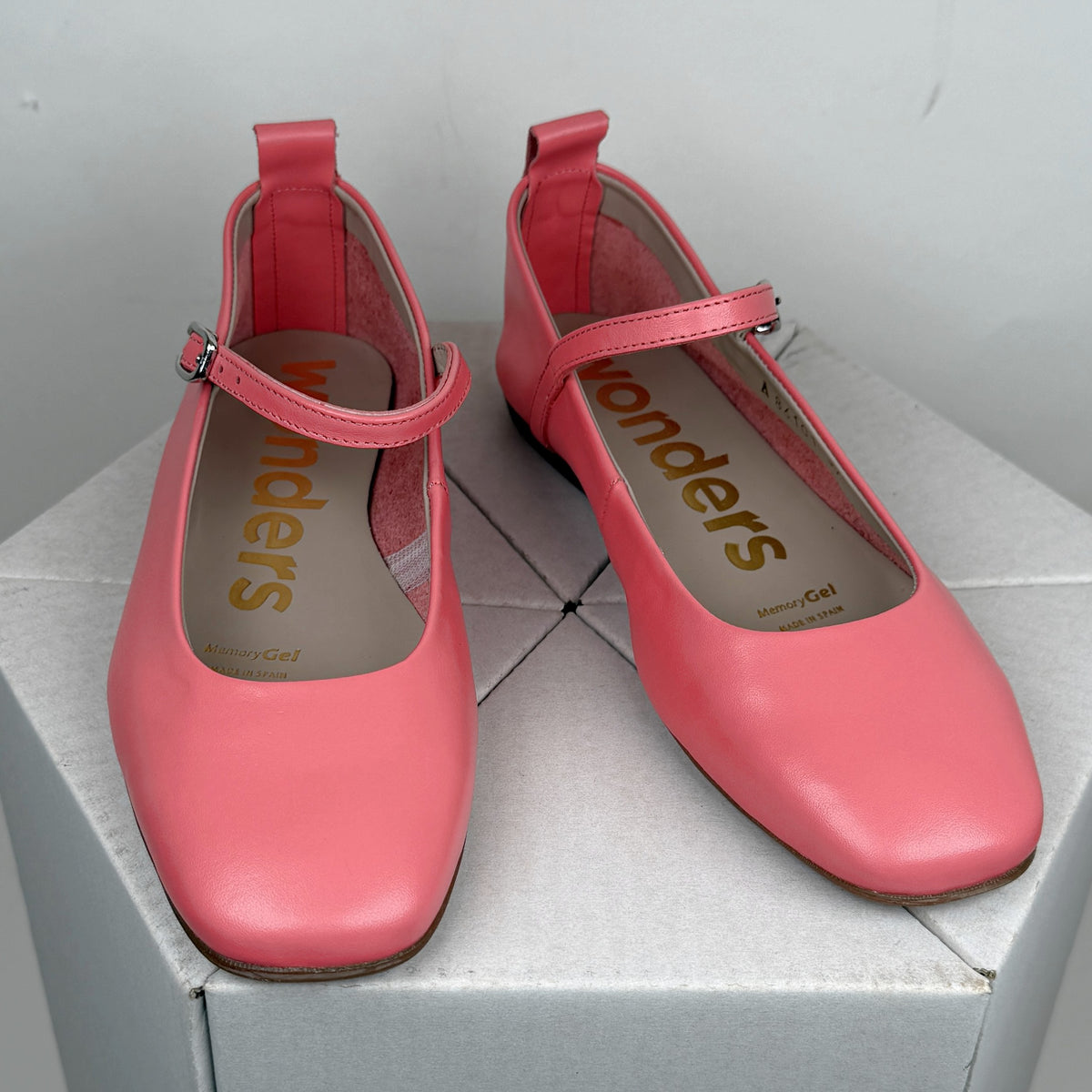 Wonders Bianca Coral