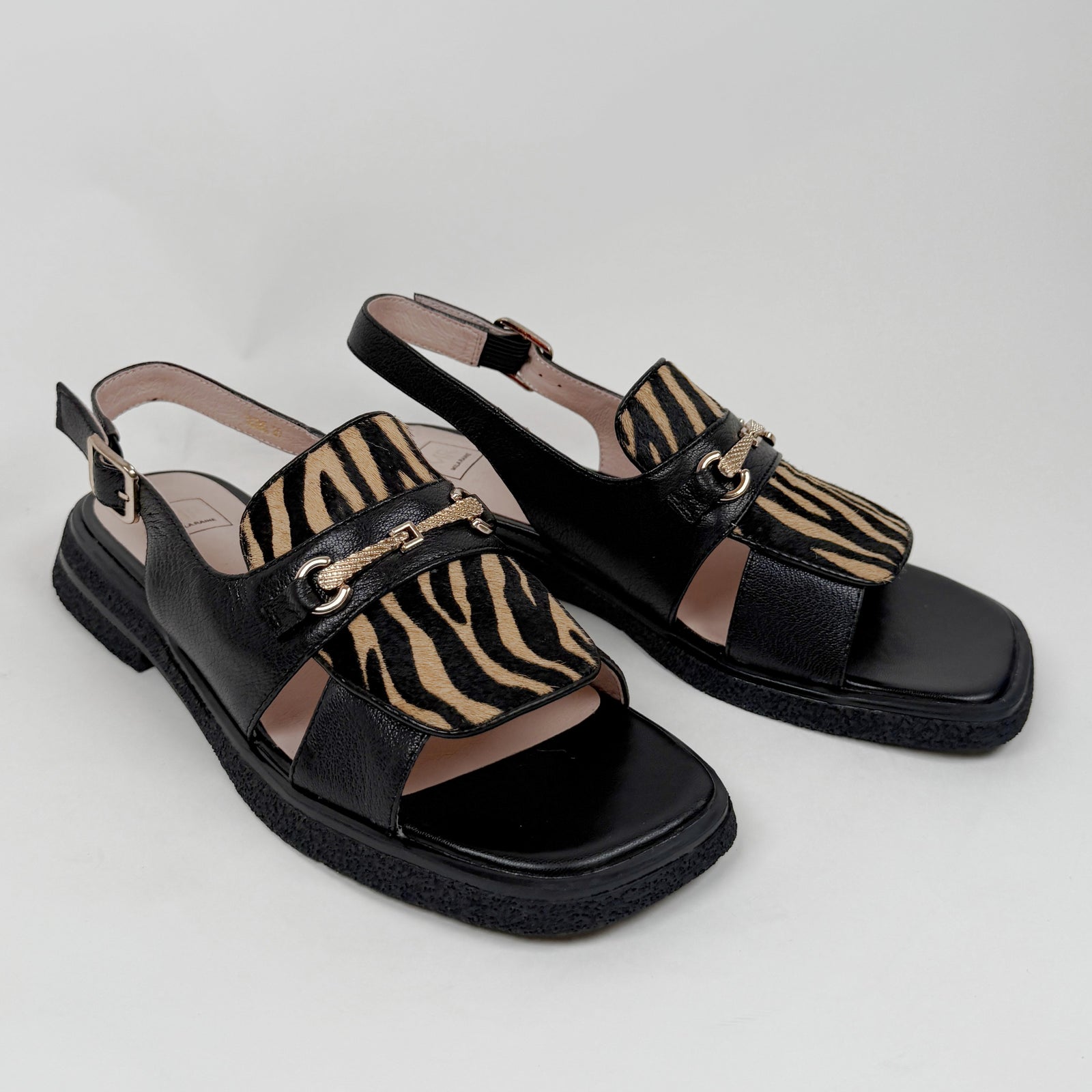 Mila Raine Bline black