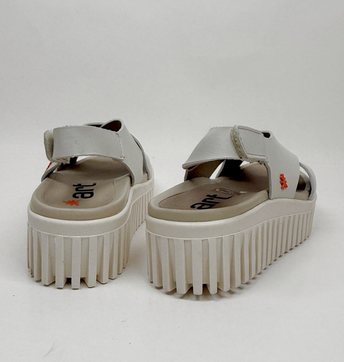 Art 1574 bone last size 36