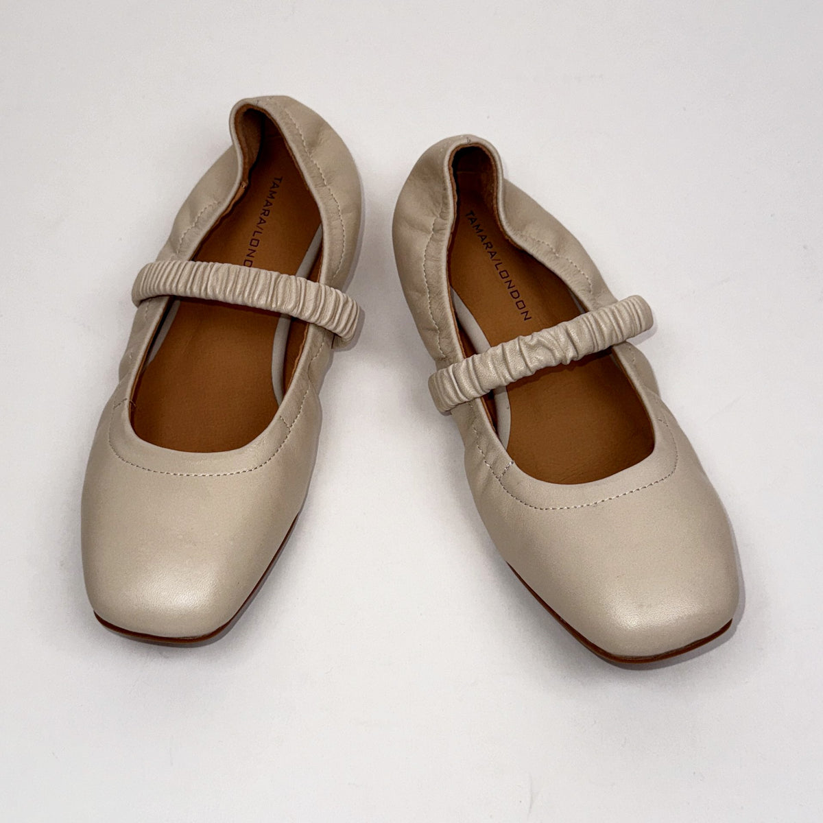 Tamara Bugsy Swan Tamara