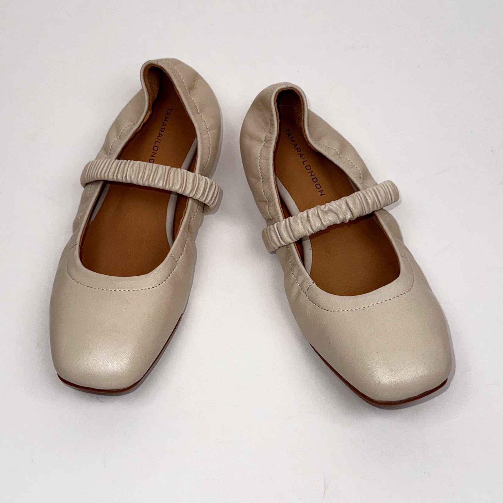 Tamara Bugsy Swan Tamara