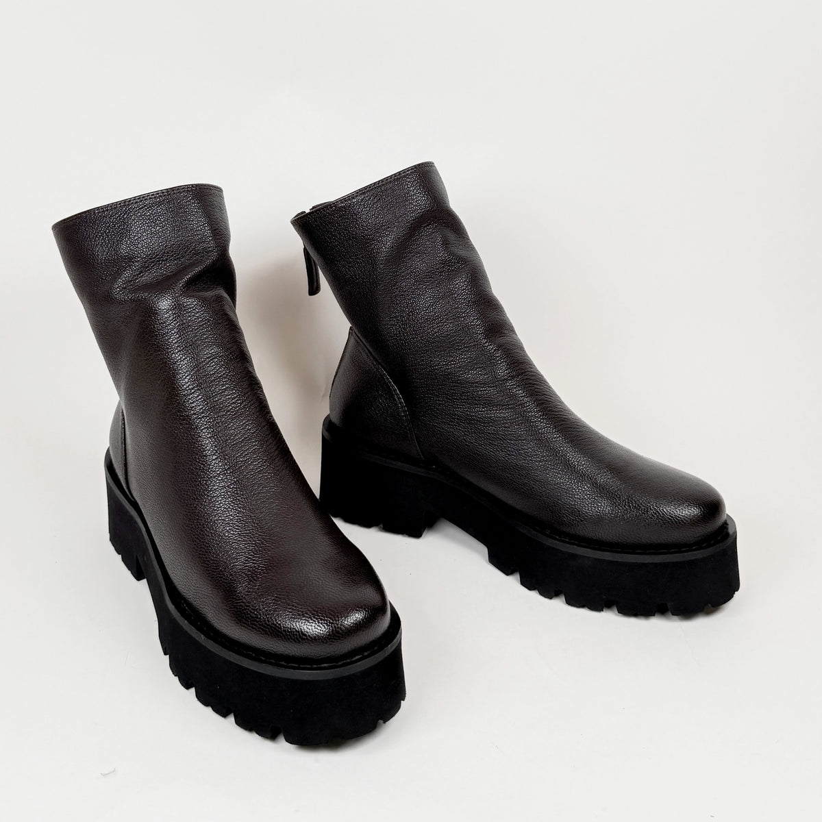 Tamara Busty choc Tamara