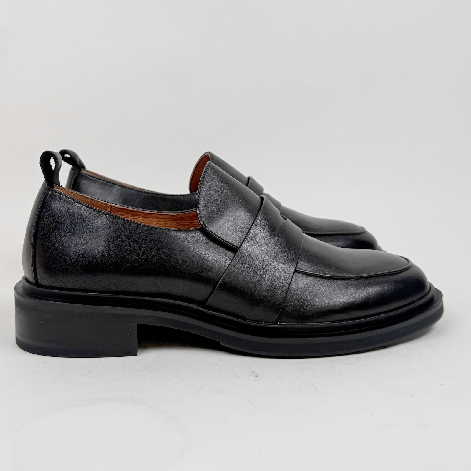 EOS Coia black EOS