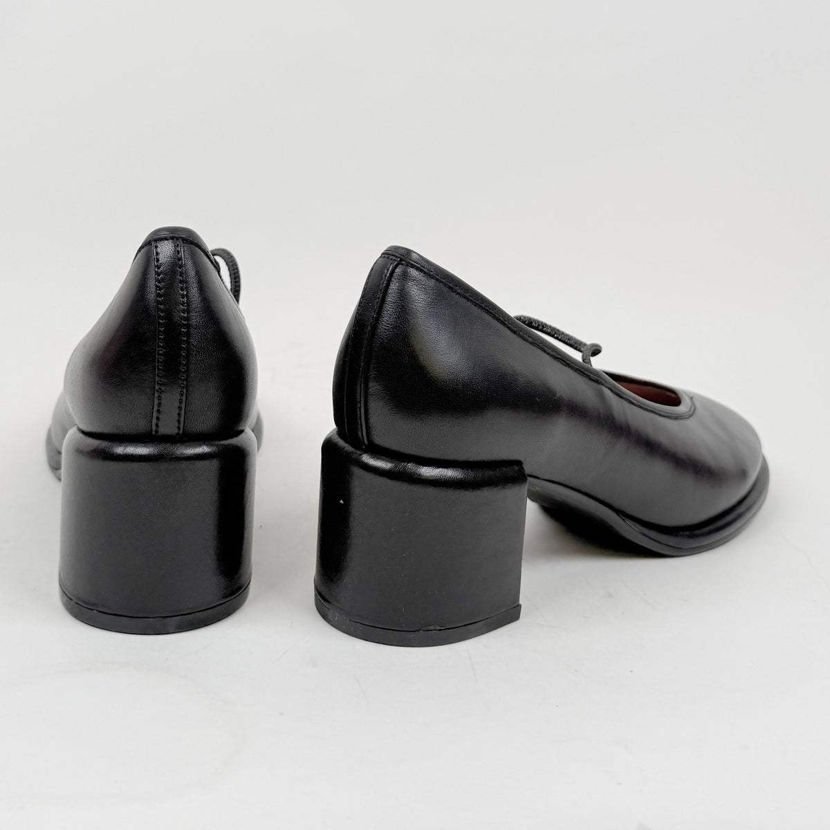 EOS Darcella black EOS