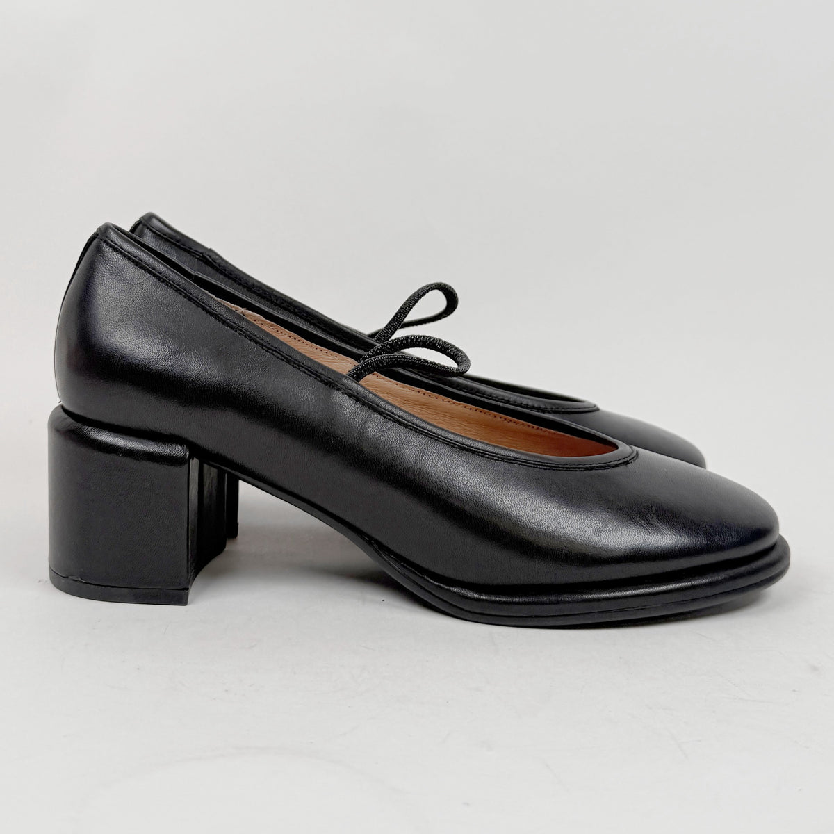 EOS Darcella black EOS
