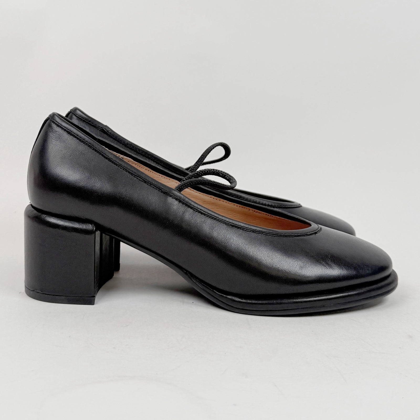 EOS Darcella black EOS