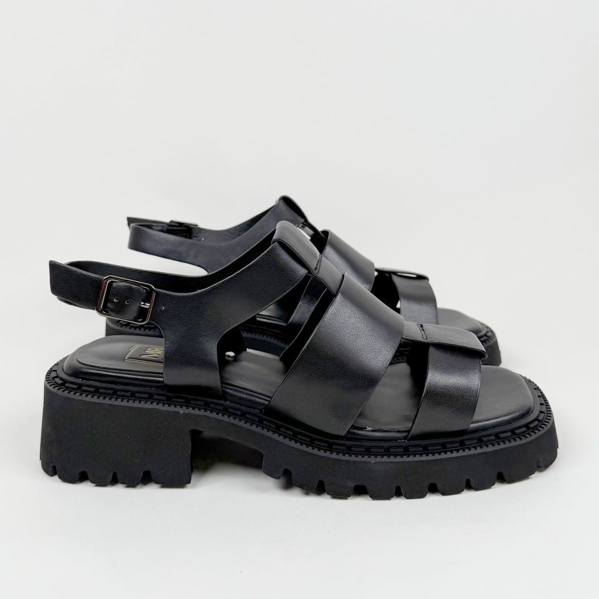 Mila Raine devil black