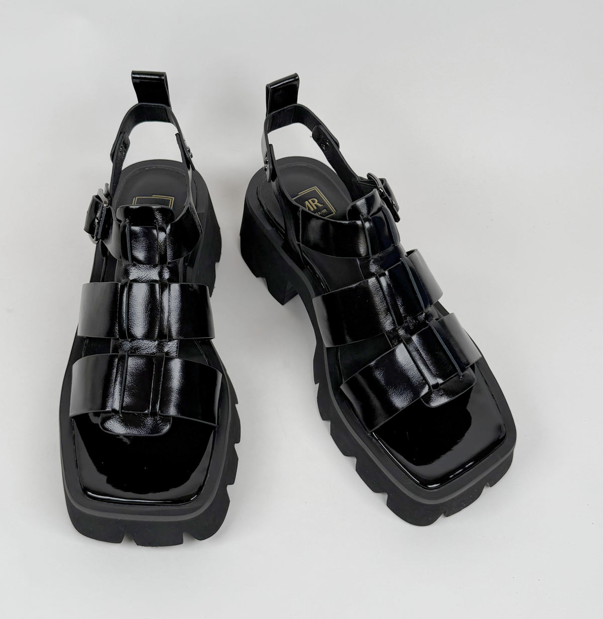 Mila Raine distant black