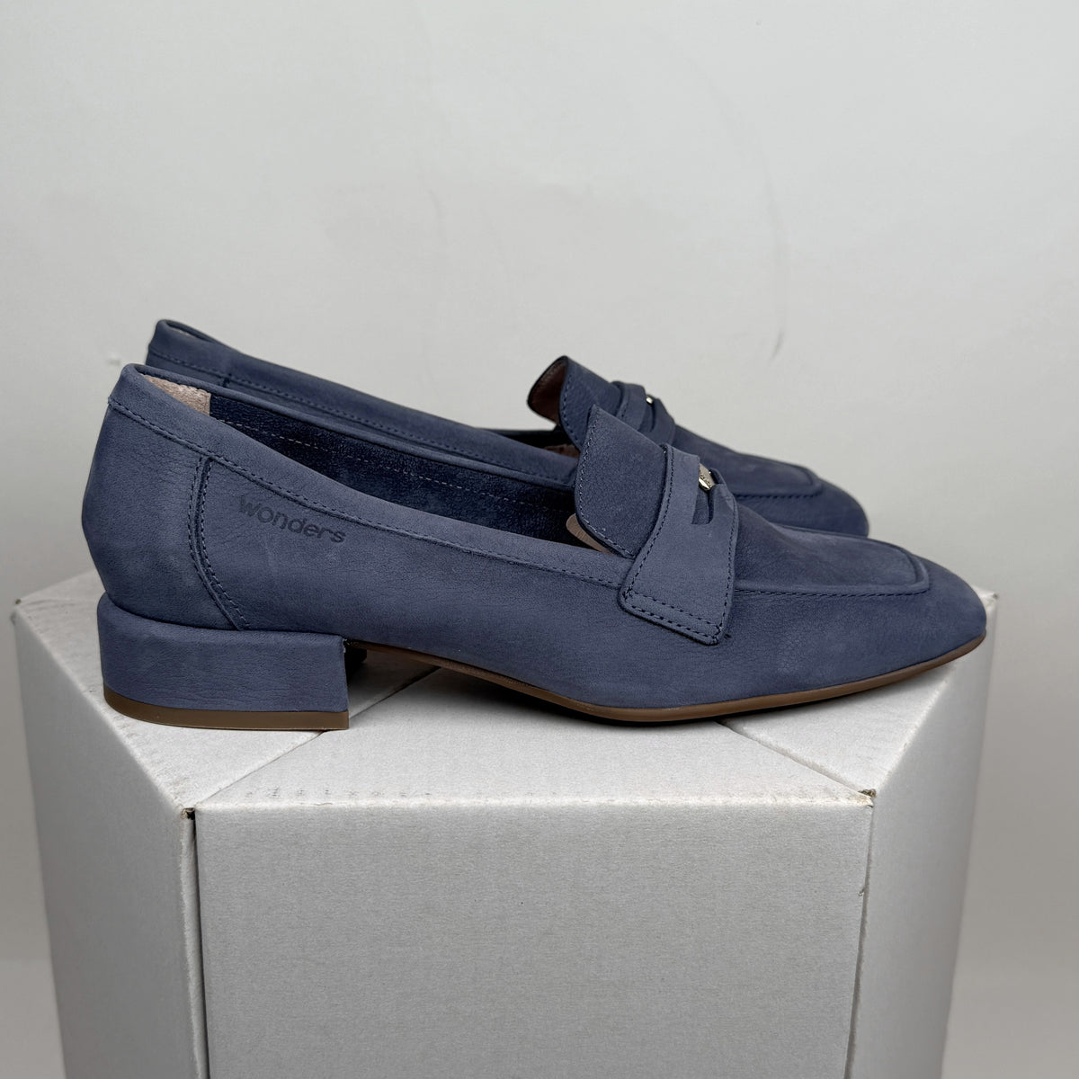 Wonders Gianna nubuck baltic