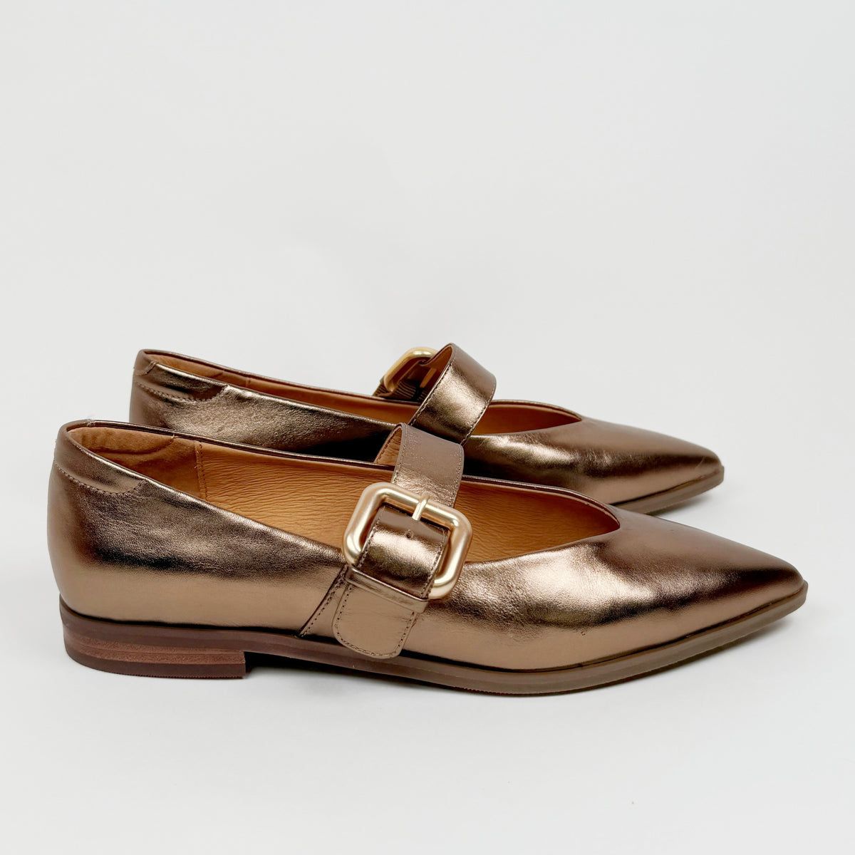 Eos Golden bronze EOS