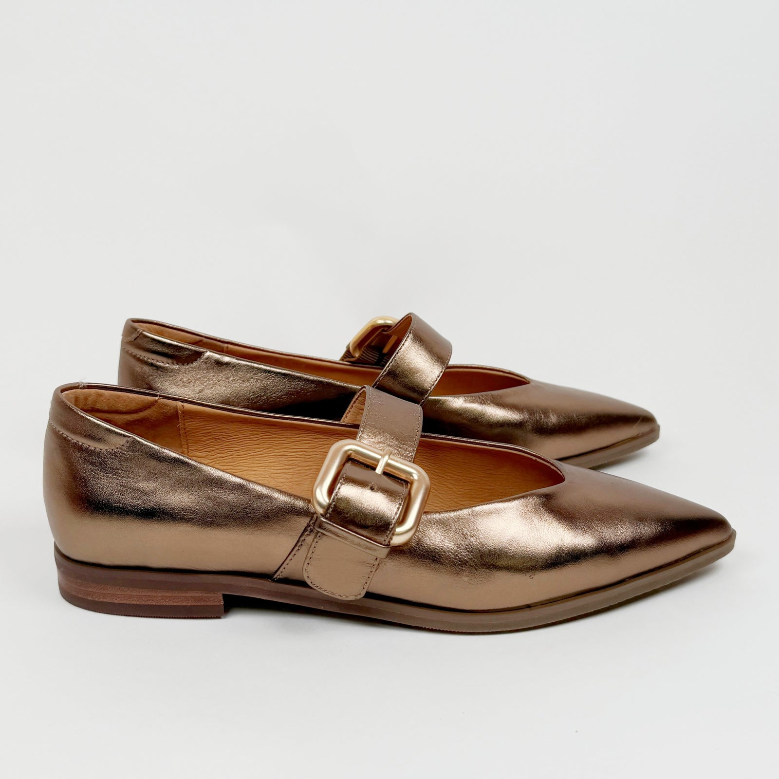 Eos Golden bronze EOS