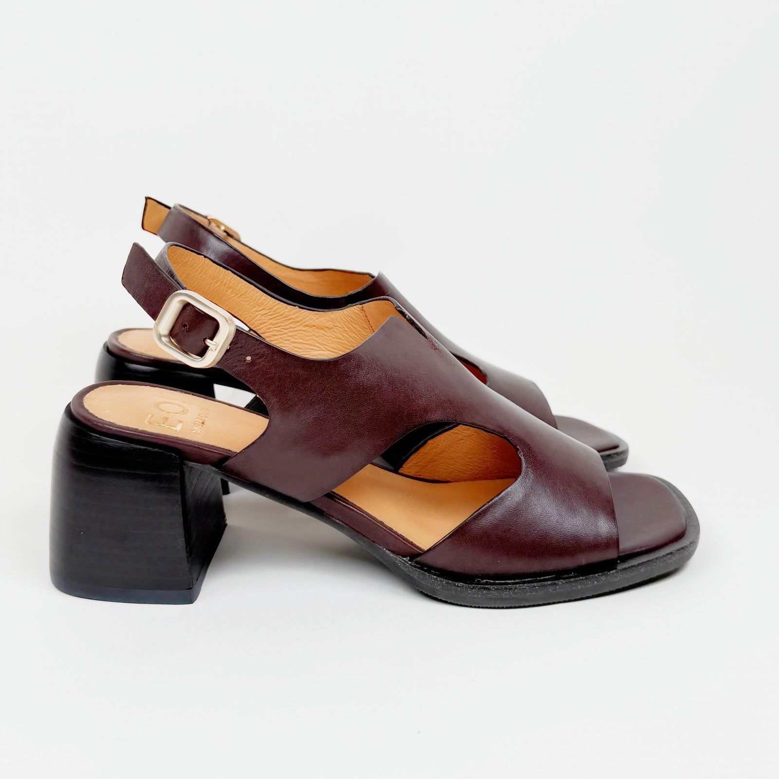 Eos Isora chestnut EOS