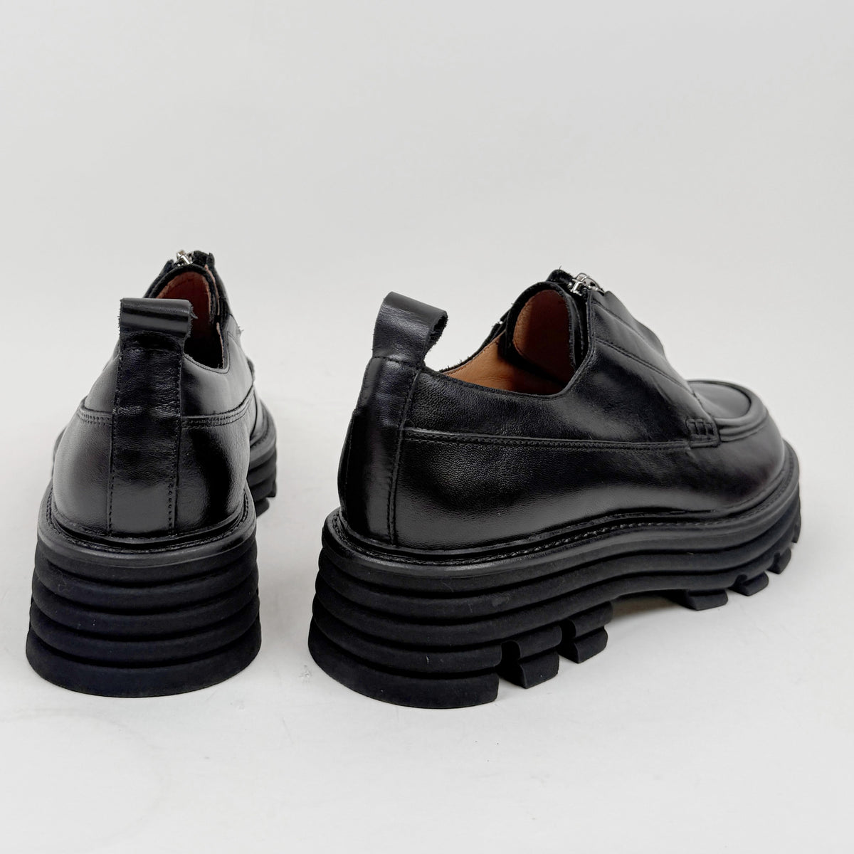 EOS Jazzy black EOS