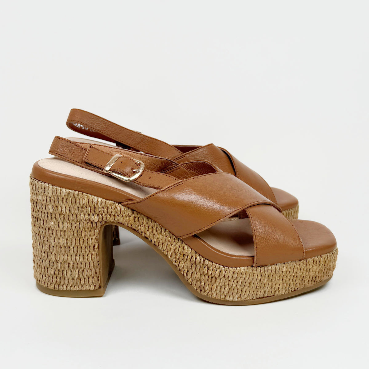 DJ Kloria dark tan Django &amp; Juliette