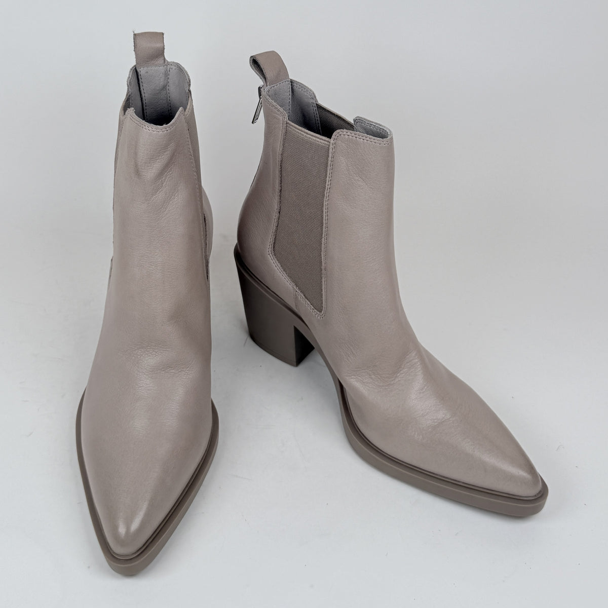 D&amp;J Langford taupe Django &amp; Juliette