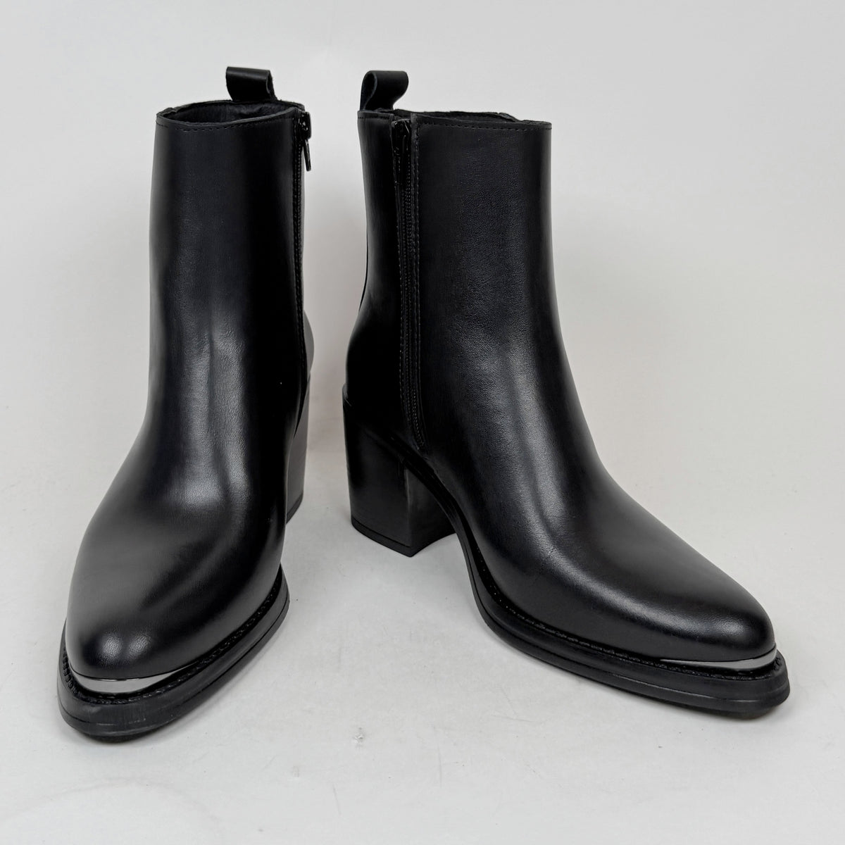 Alpe Leyna 2 black Alpe