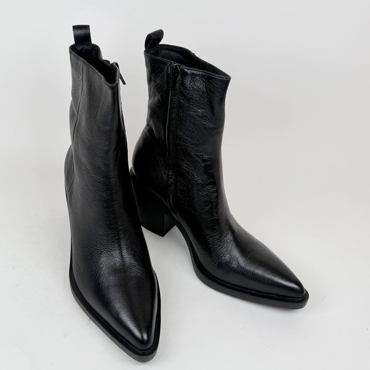 D&amp;J Lissbon black Django &amp; Juliette