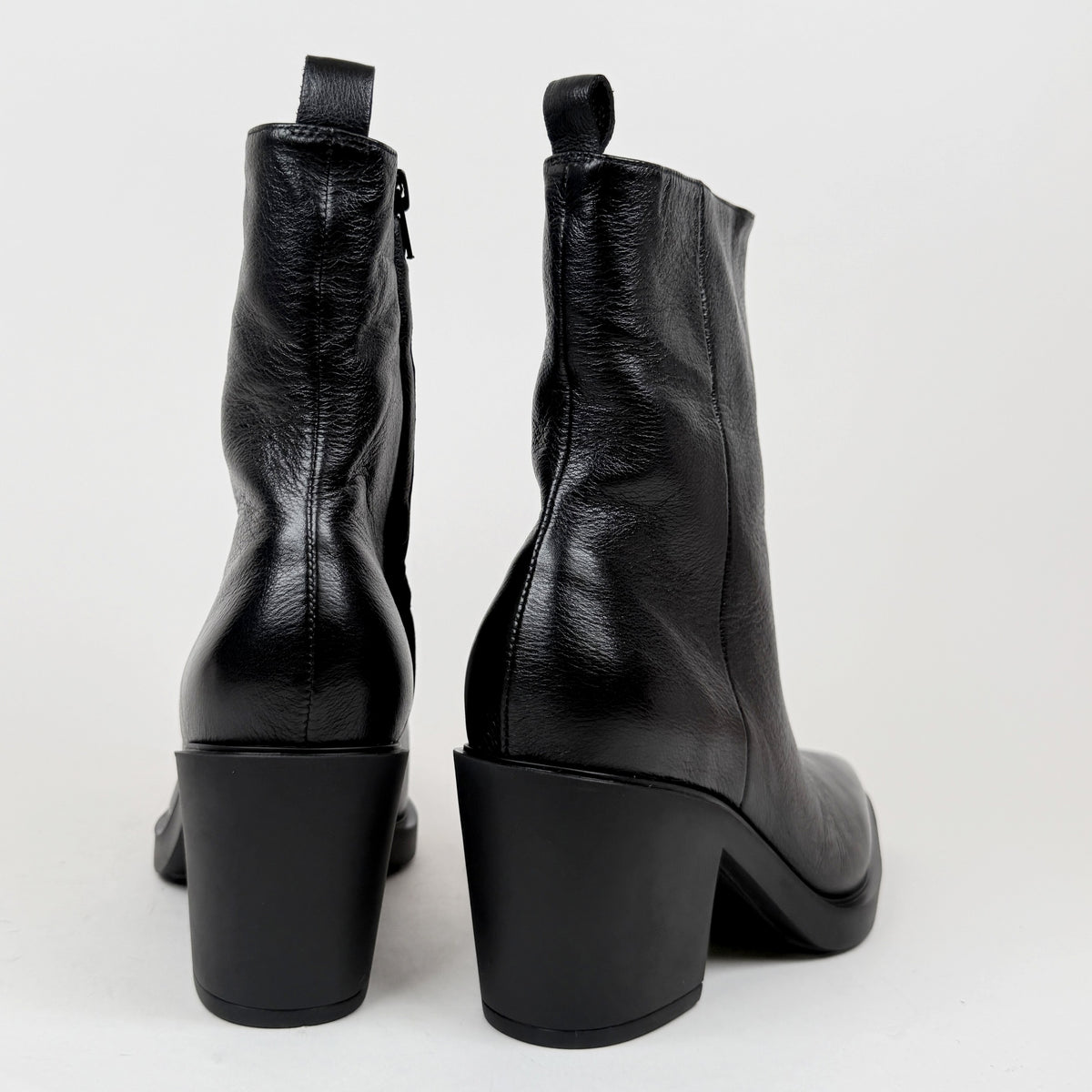 D&amp;J Lissbon black Django &amp; Juliette