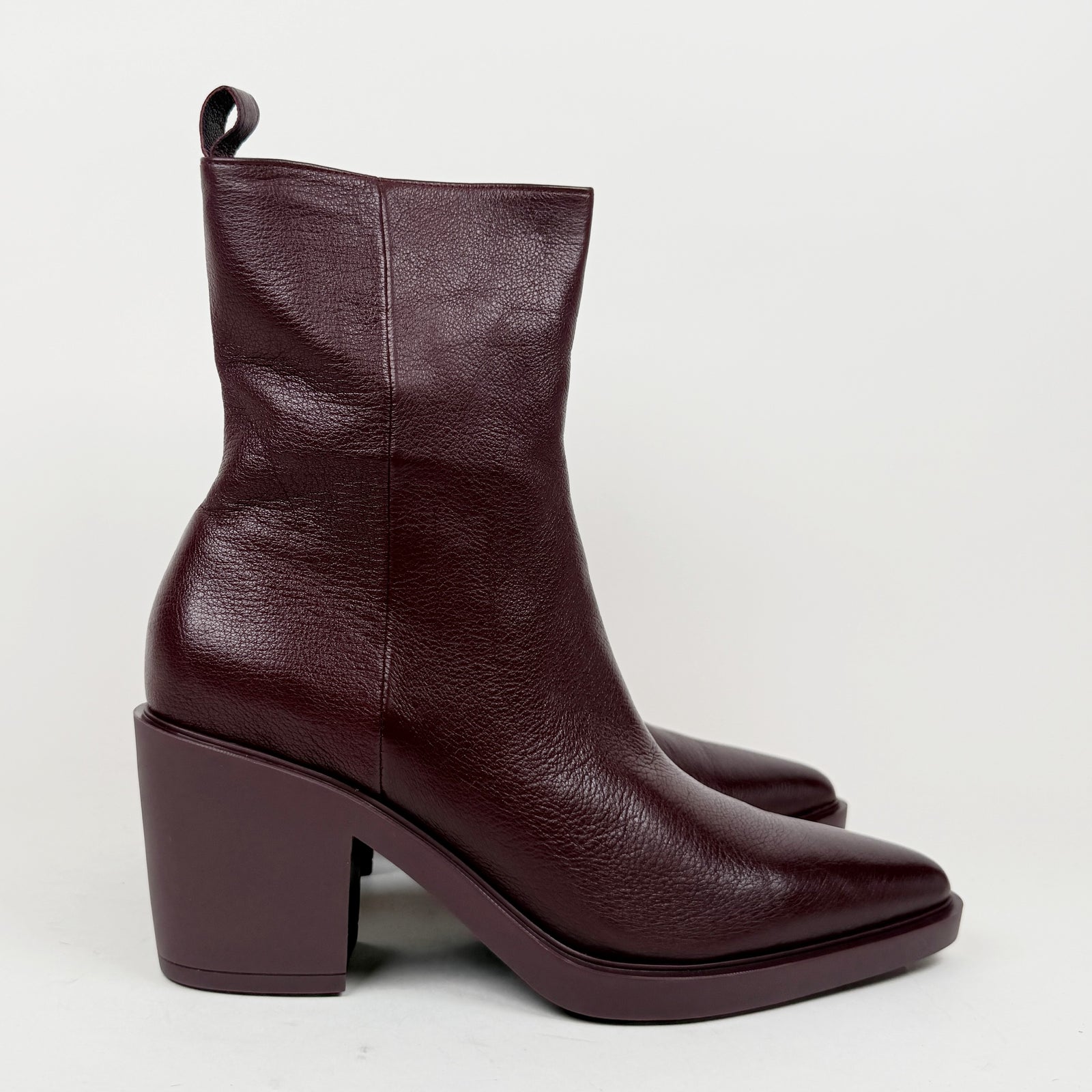 D&J Lissbon burgundy Django & Juliette