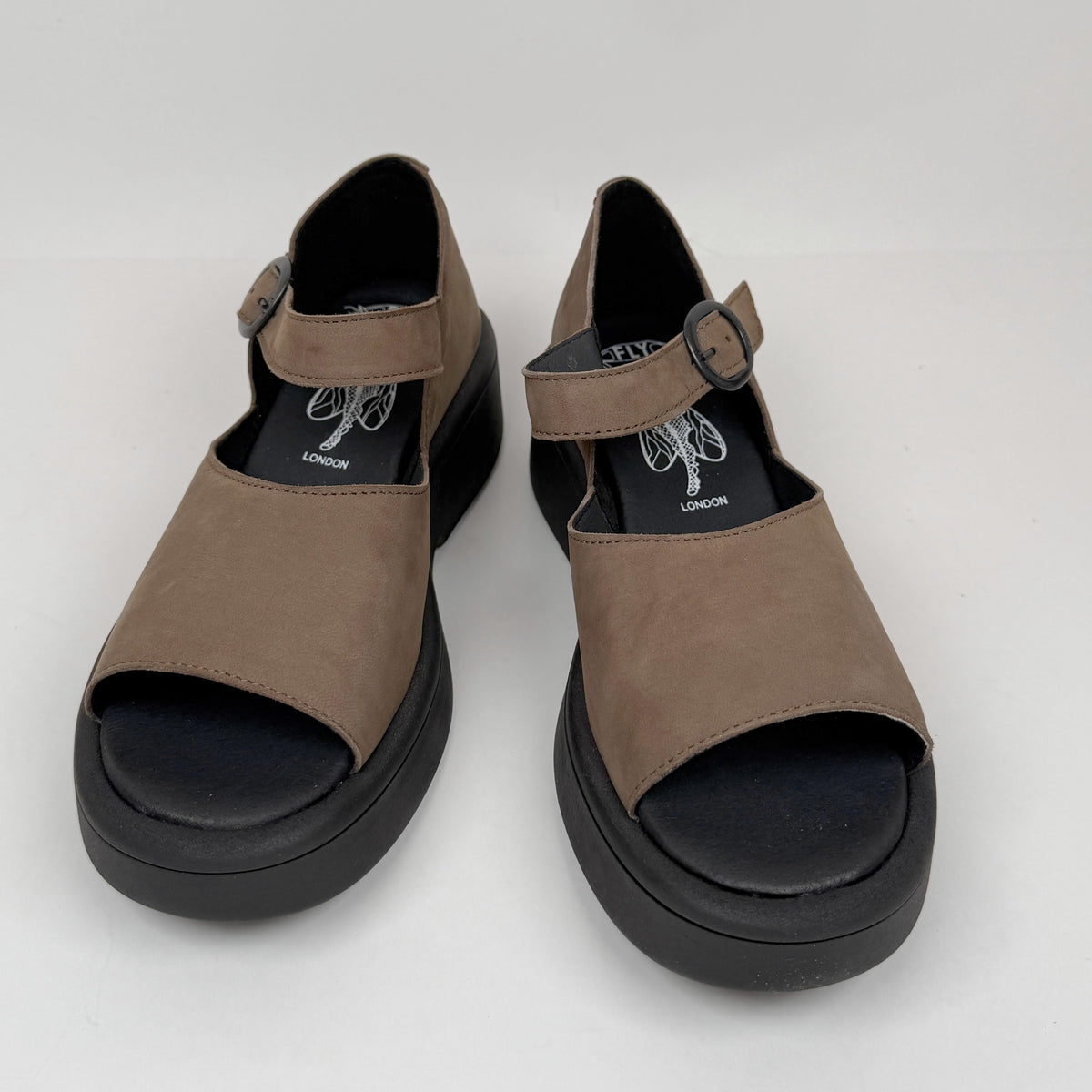 Fly London Muxi kaki last size 40