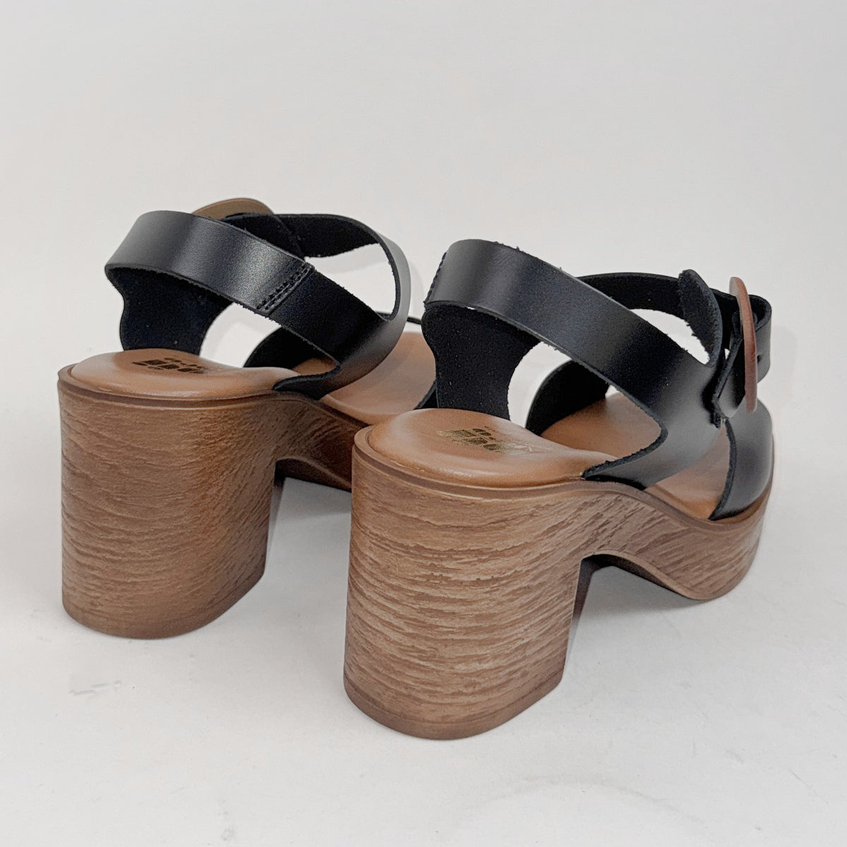 Nu by Neo Querida black Nu by Neo