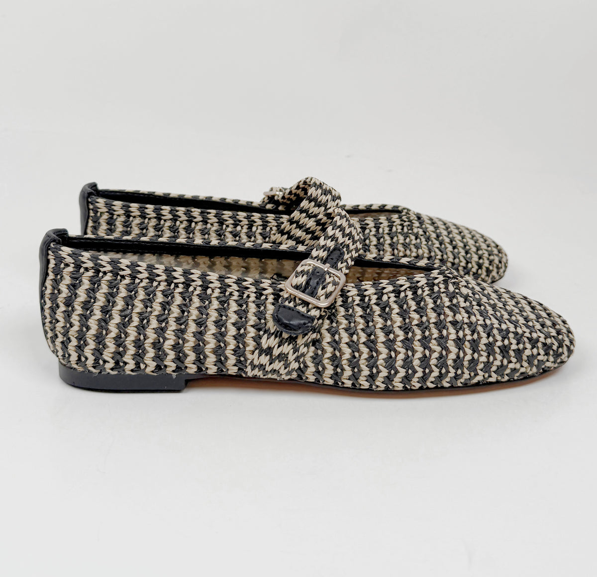 EOS Santalum black rafia