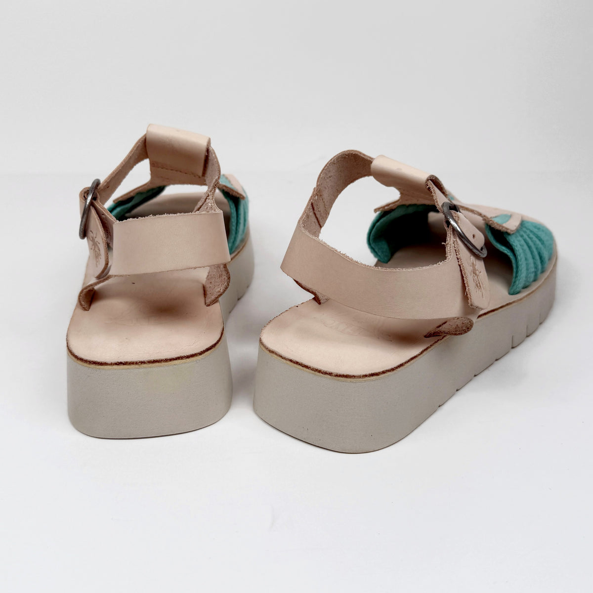 Fly London sarf natural Fly London