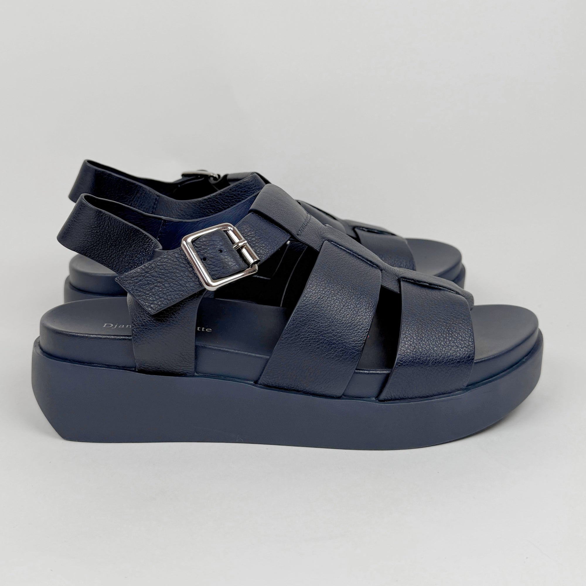 DJ Sawyera Navy
