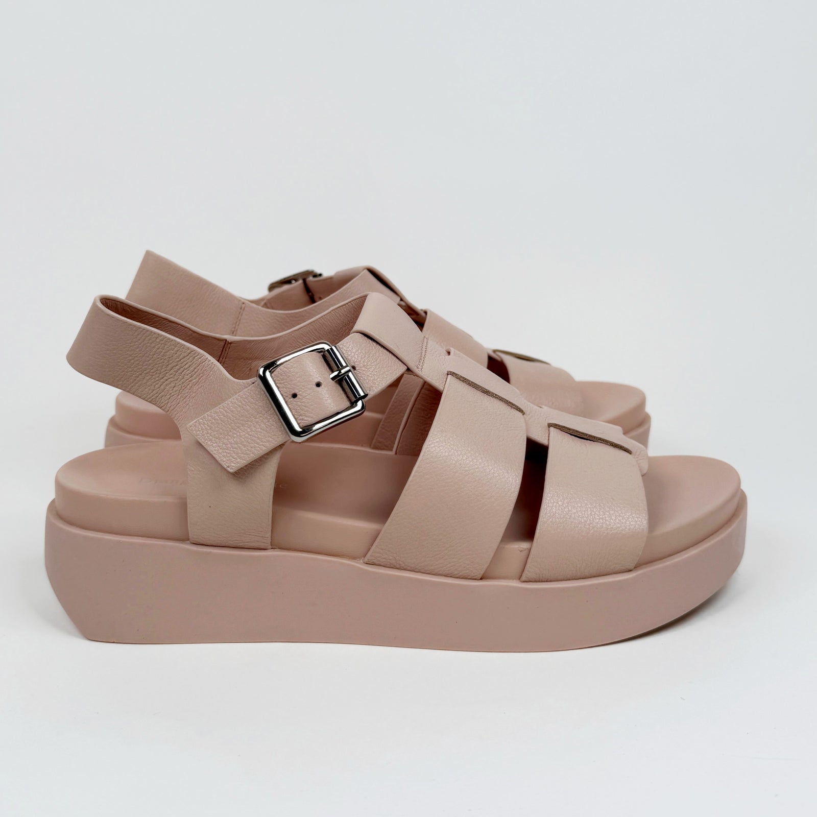 DJ Sawyera Peach Django & Juliette