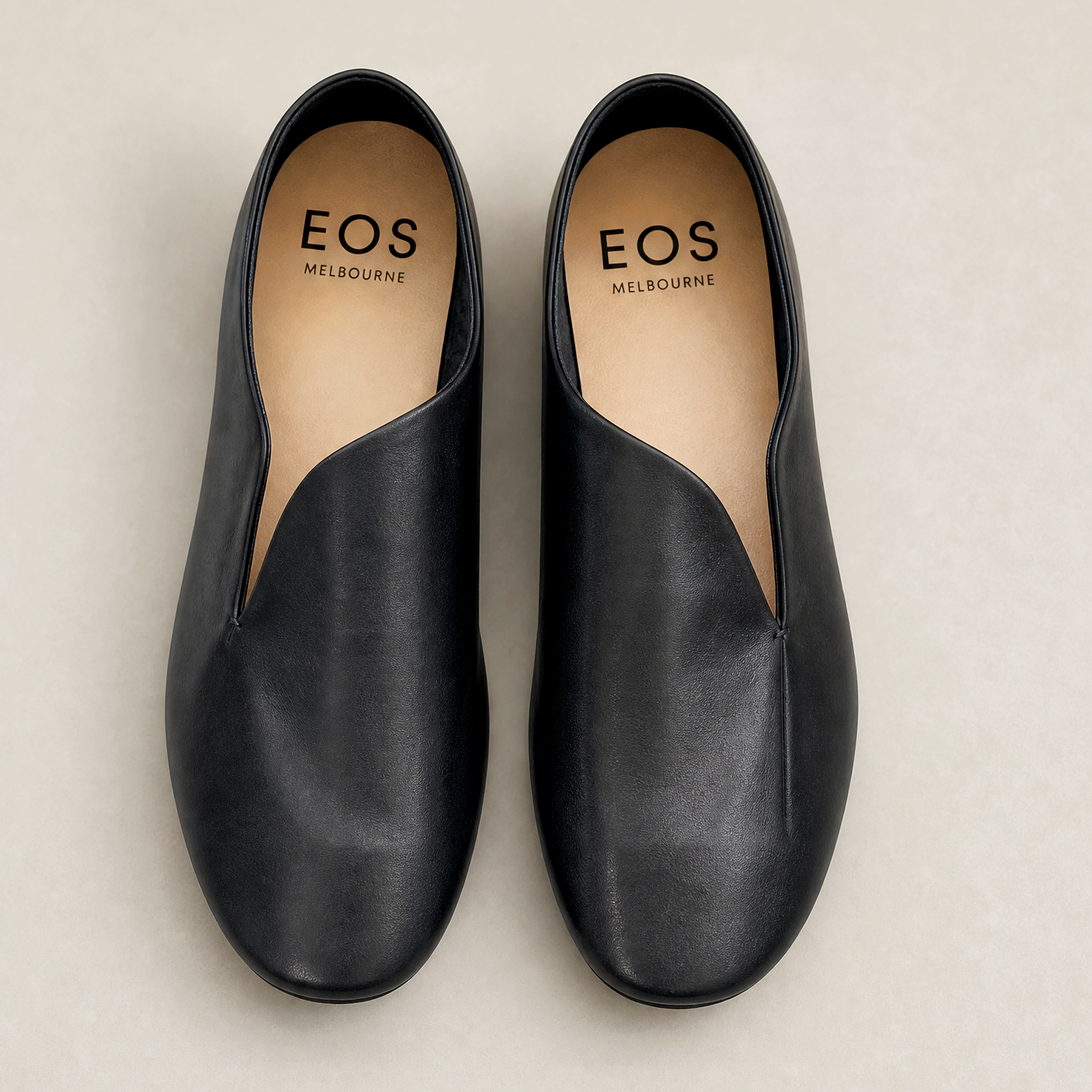 EOS Tenara black EOS