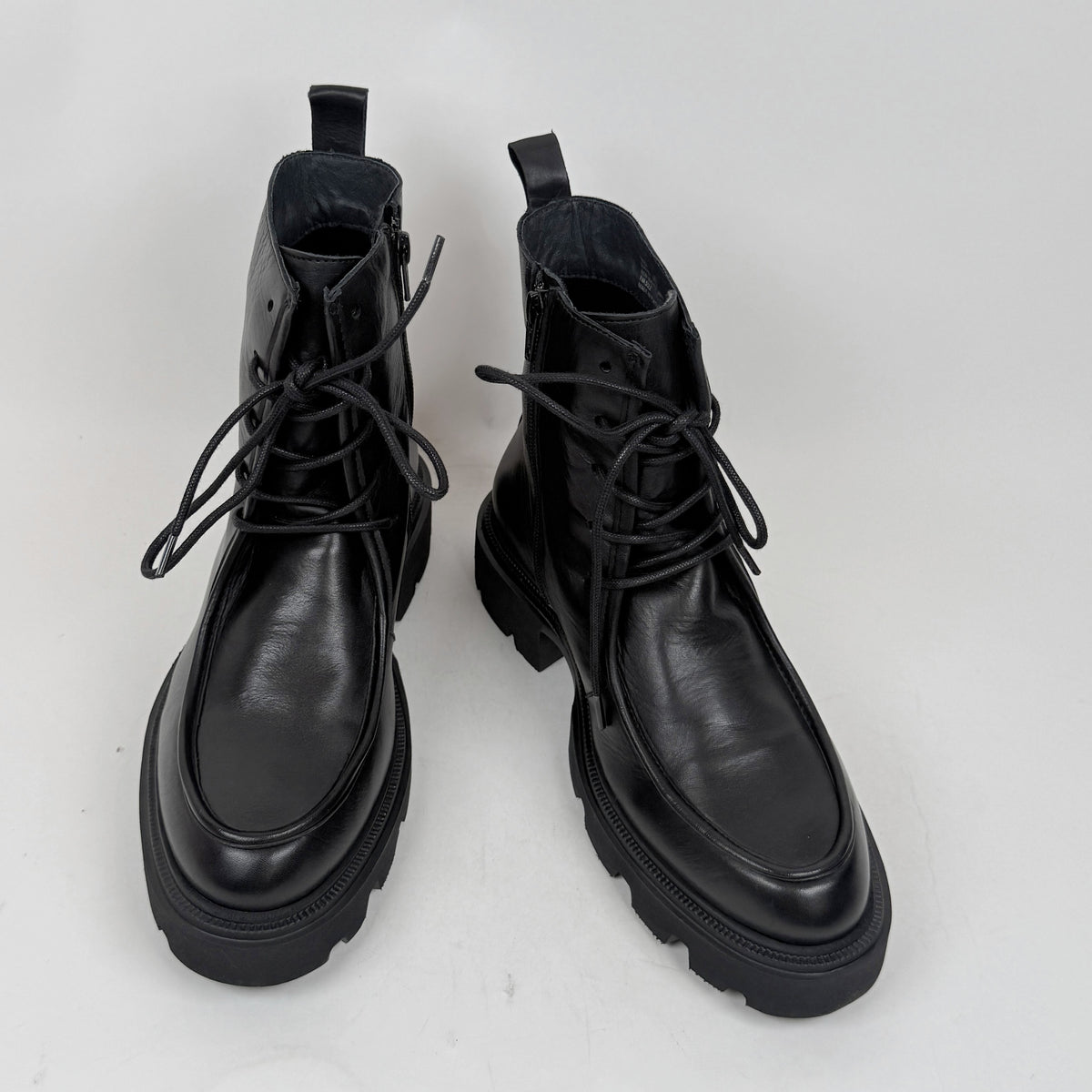 EOS Tessa black EOS