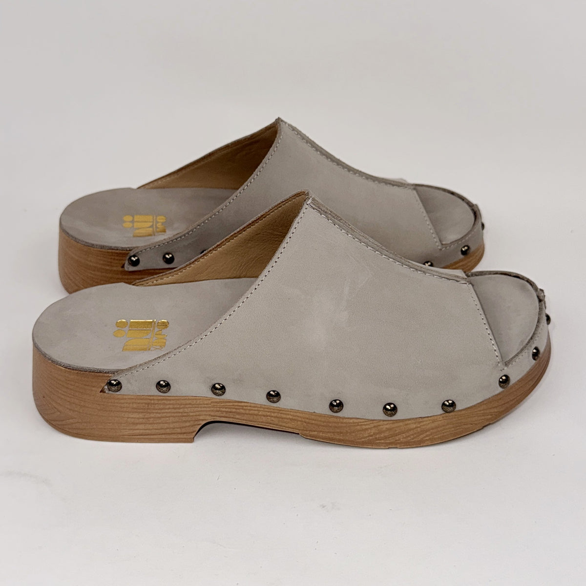 Nu by Neo Thais off white Nu by Neo