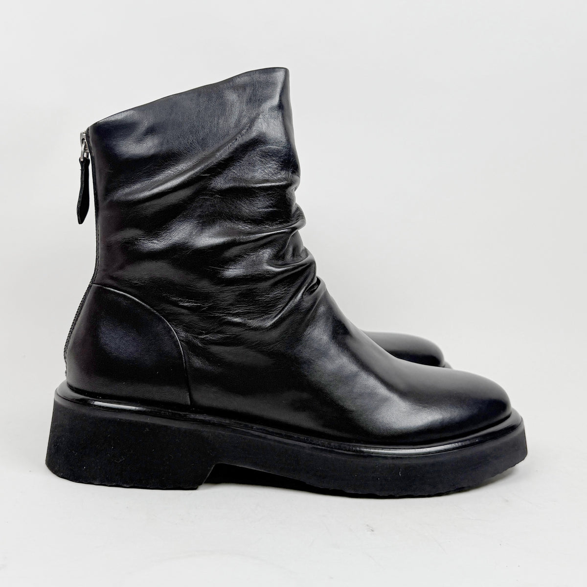 EOS Theonie black EOS