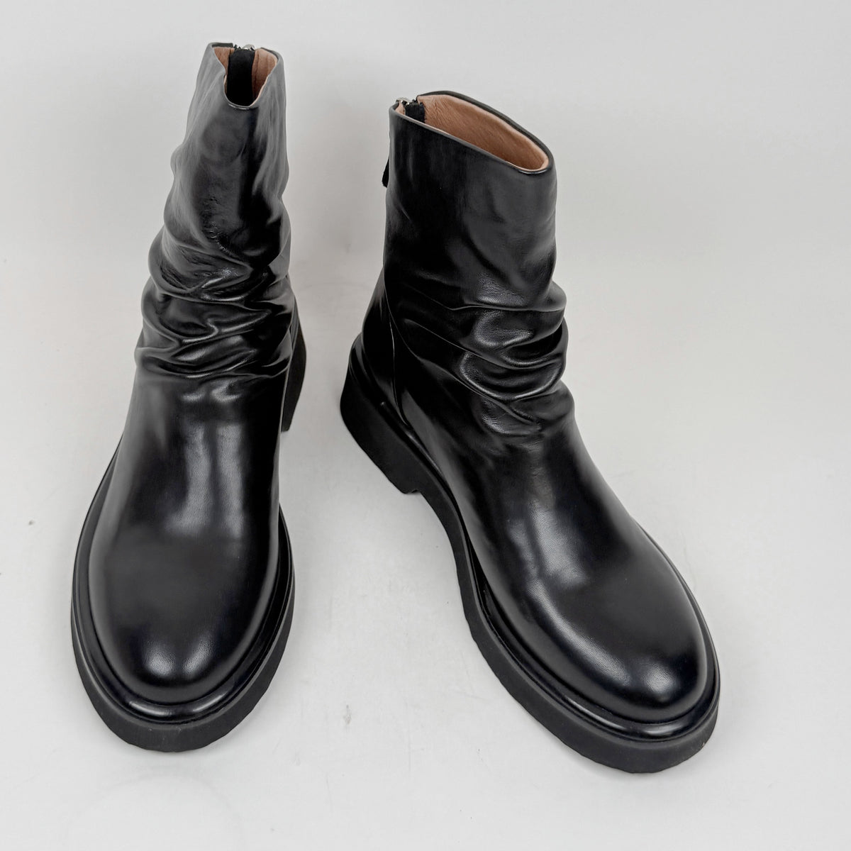 EOS Theonie black EOS