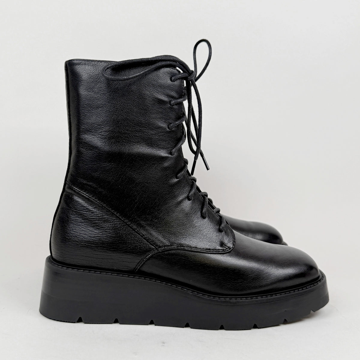 D&amp;J Trista black Django &amp; Juliette