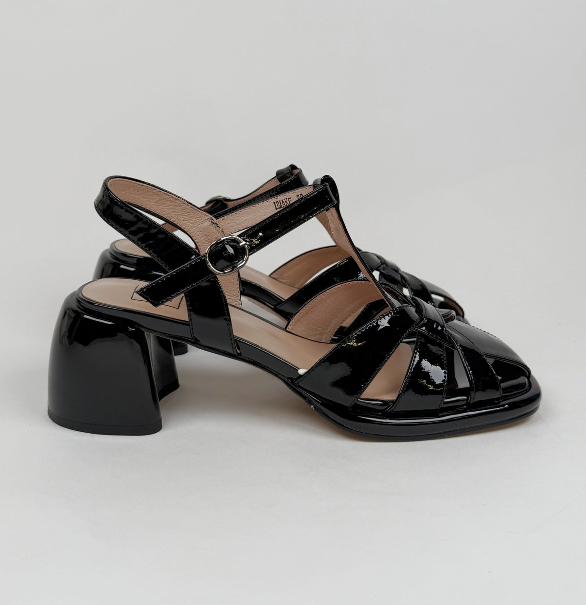 Mila Raine Umake black patent
