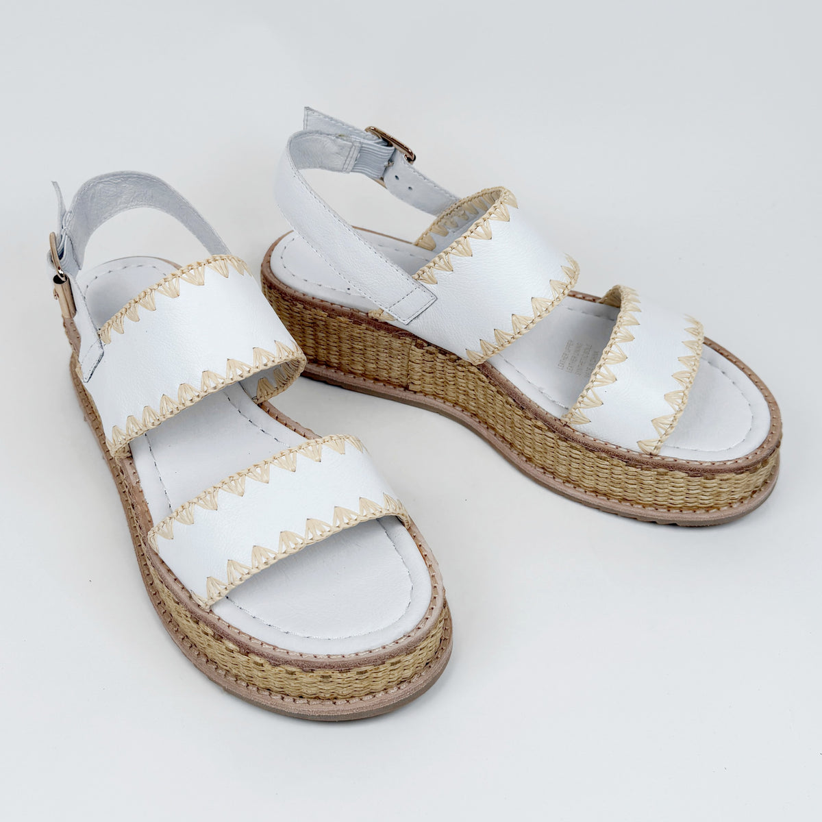 DJ Vera white Django &amp; Juliette