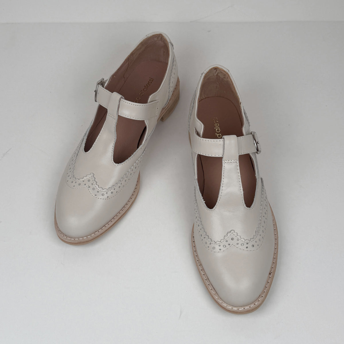 Marco d&#39;Alessi 25103C beige